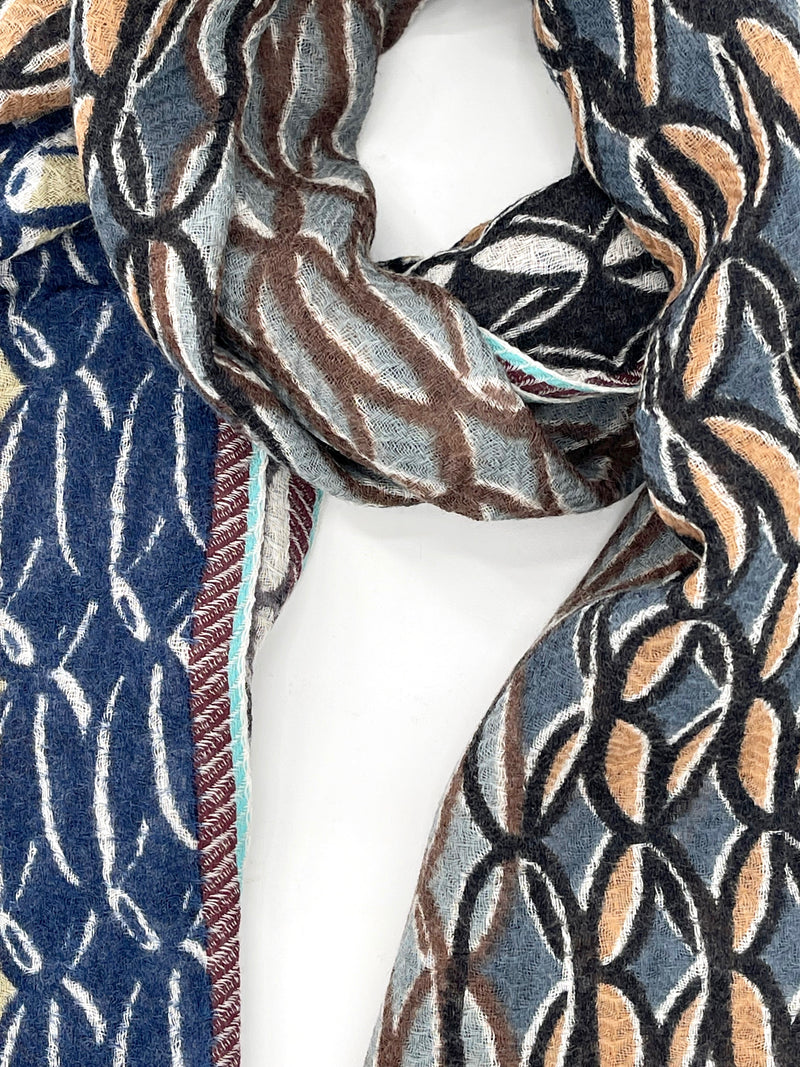 Small Pattern Shawl