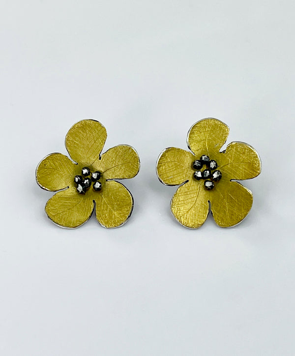Himatsingka Daniel Flower Gold Bi-Metal Flower Earrings