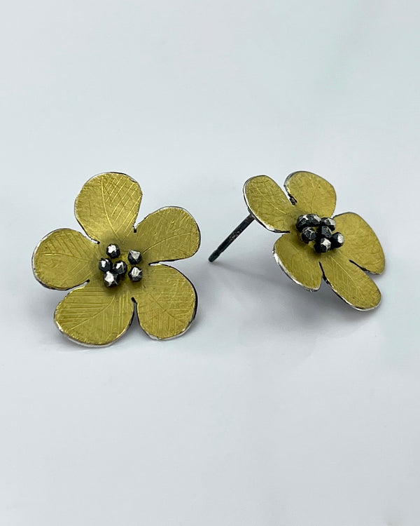 Himatsingka Daniel Flower Gold Bi-Metal Flower Earrings