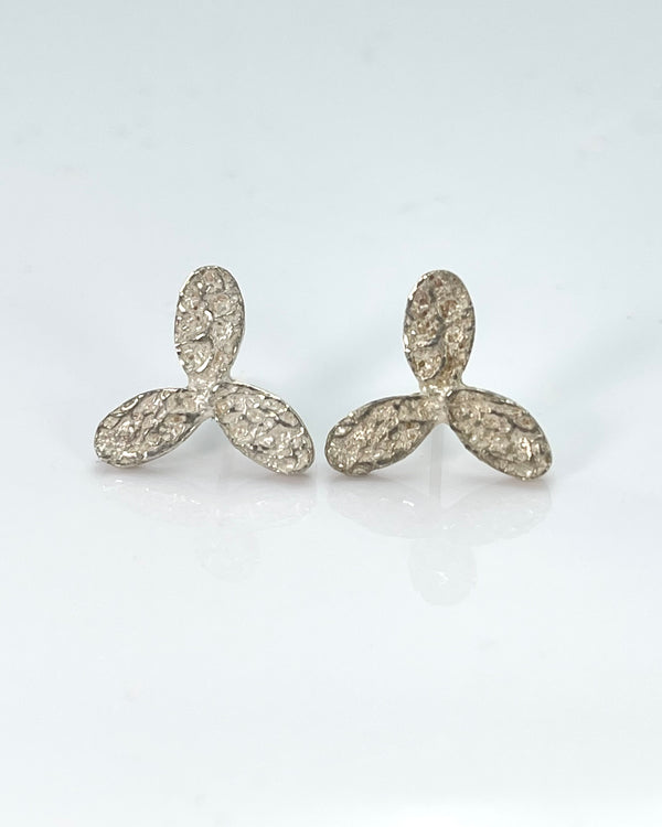 Himatsingka Leda Mini Trefoil Earrings