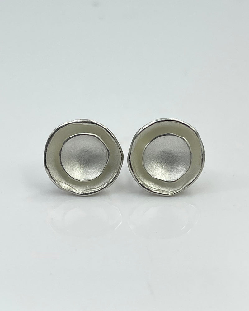 Sarah Richardson Oyster Dishy Earrings