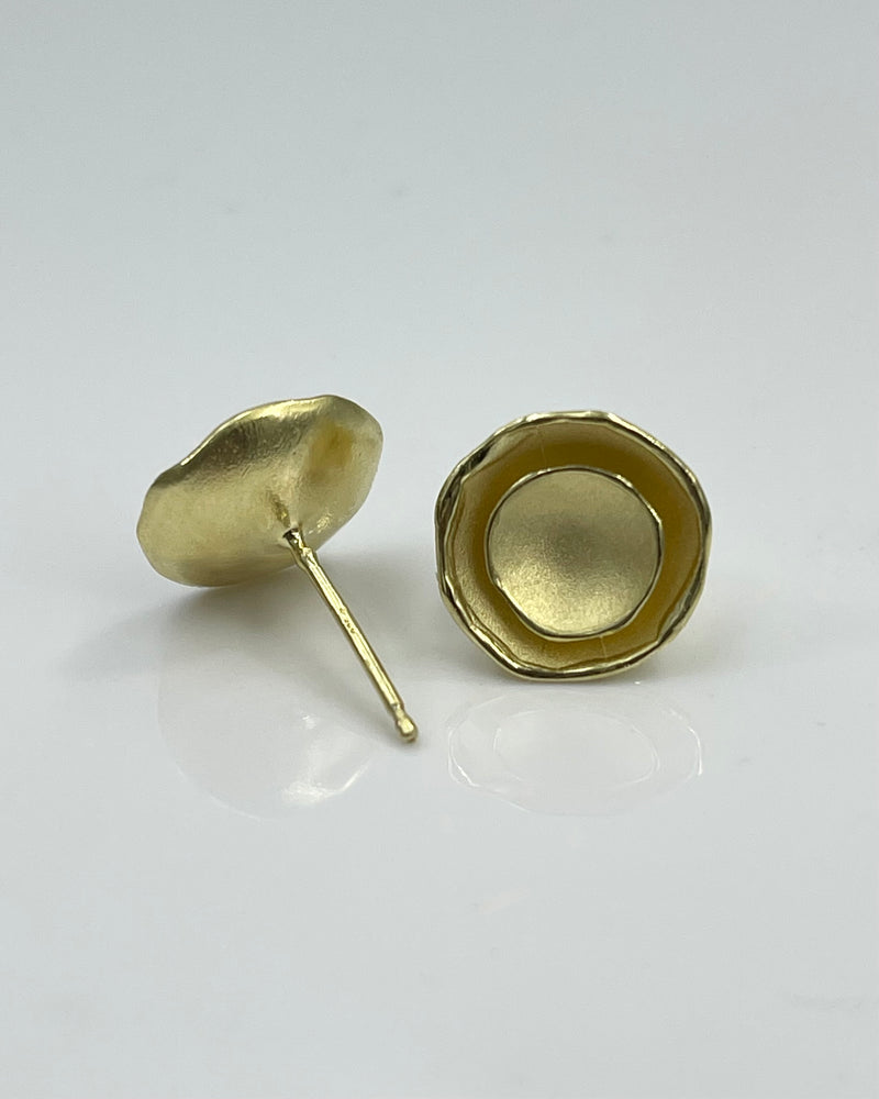 Sarah Richardson Oyster Dishy Earrings