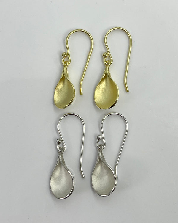 Sarah Richardson Medium Petal Earrings