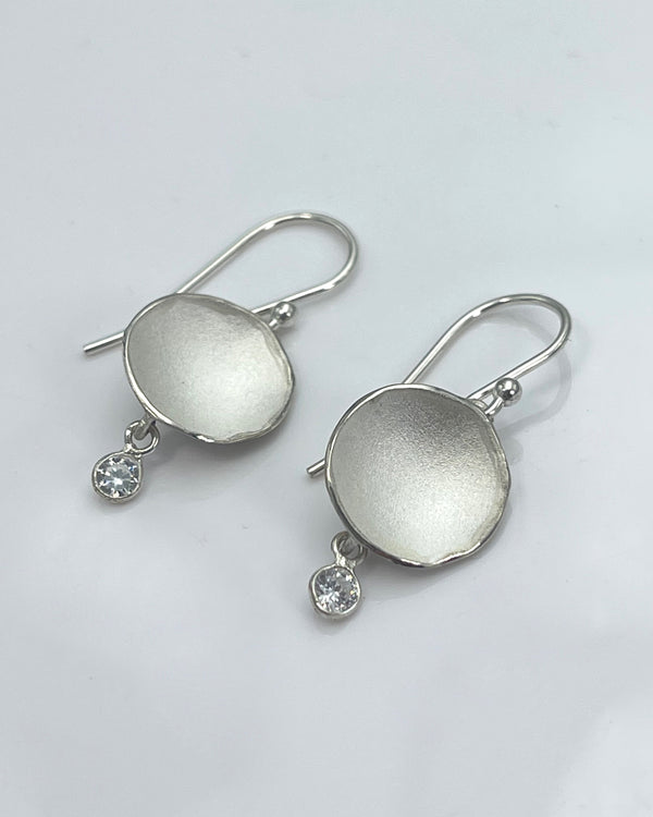 Sarah Richardson Medium Dishy Pod & White Zircon Earring