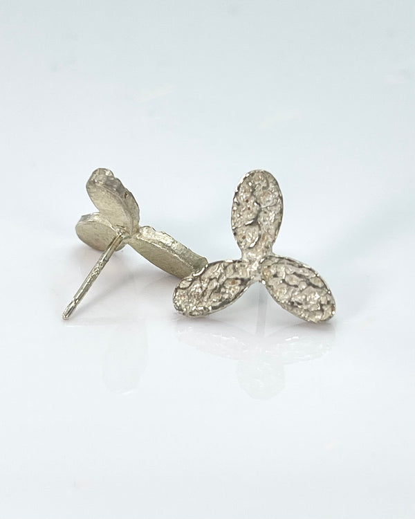 Himatsingka Leda Mini Trefoil Earrings
