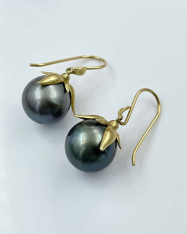 Annette Ferdinandsen Large Black Pearl Berry Earrings
