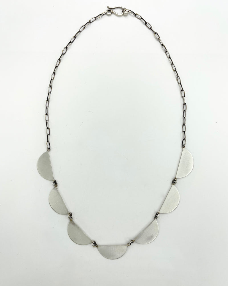 Jane Diaz Scalloped Chain Necklace