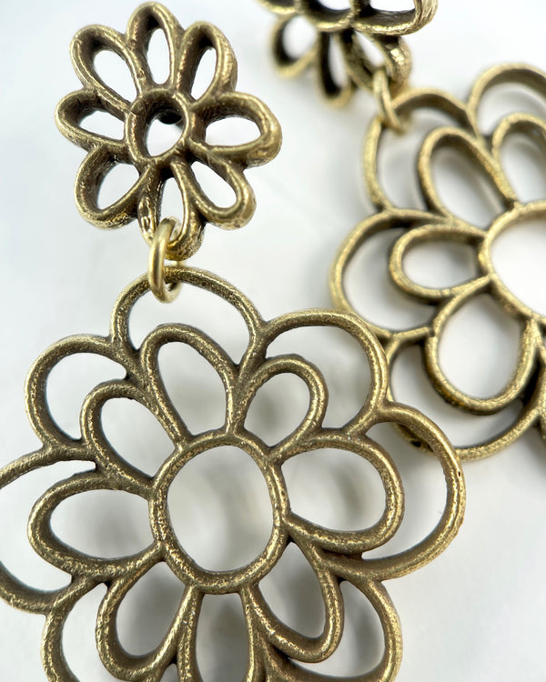 Himatsingka Kellie Flower Large Stud Earrings