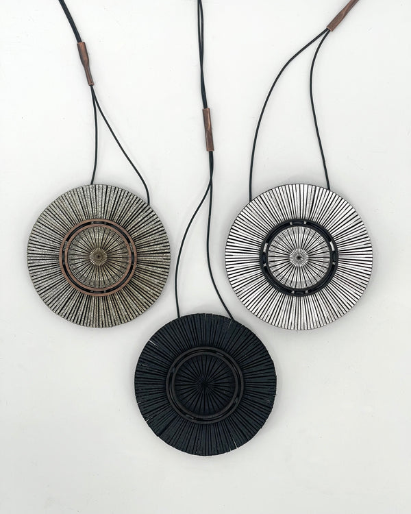 Oropopo Saulė Necklaces