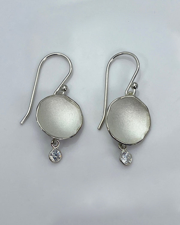 Sarah Richardson Medium Dishy Pod & White Zircon Earring