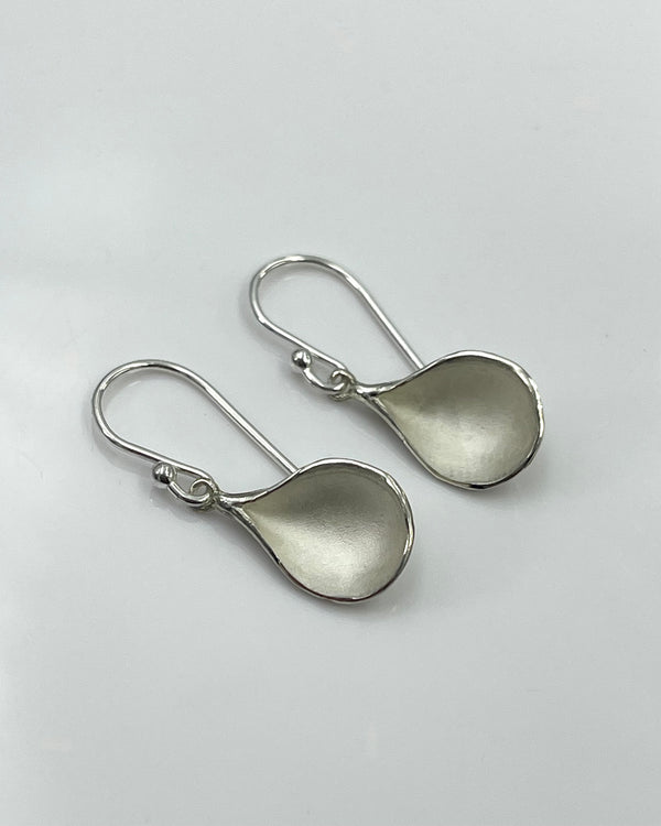 Sarah Richardson Medium Petal Earrings