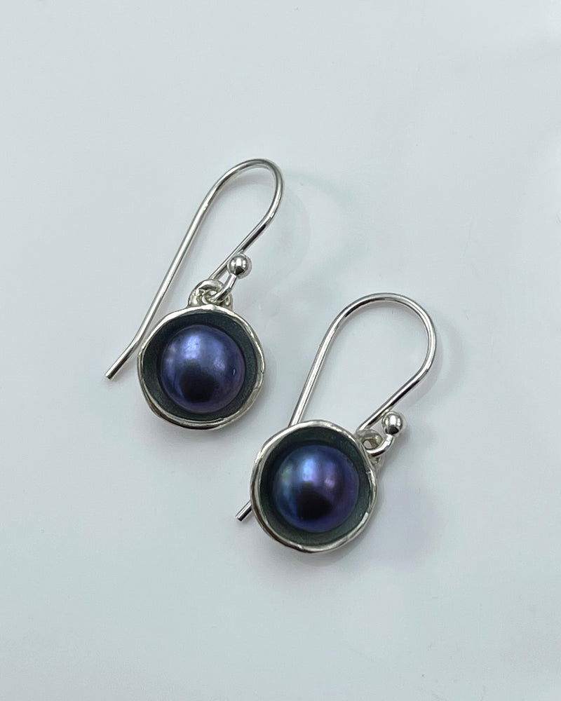 Sarah Richardson Small Pearl Dishy Earrings