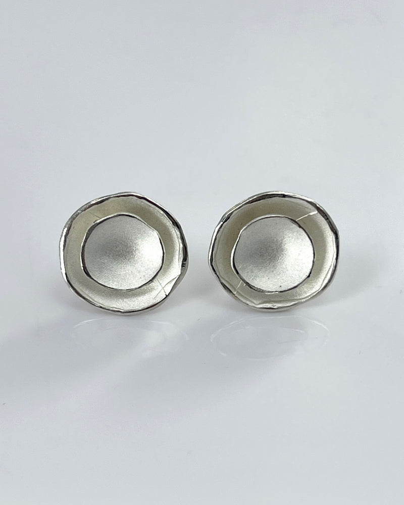 Sarah Richardson Oyster Dishy Post Earrings