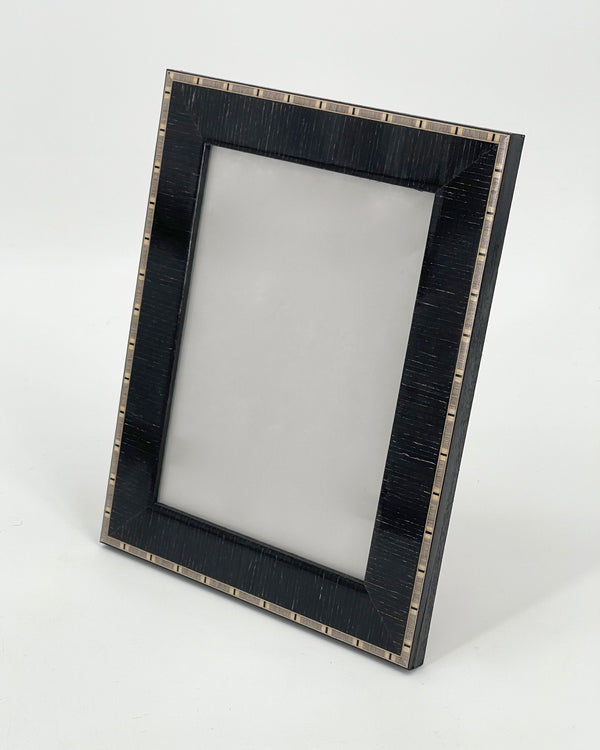 Solid Color with Inlay Border Frame