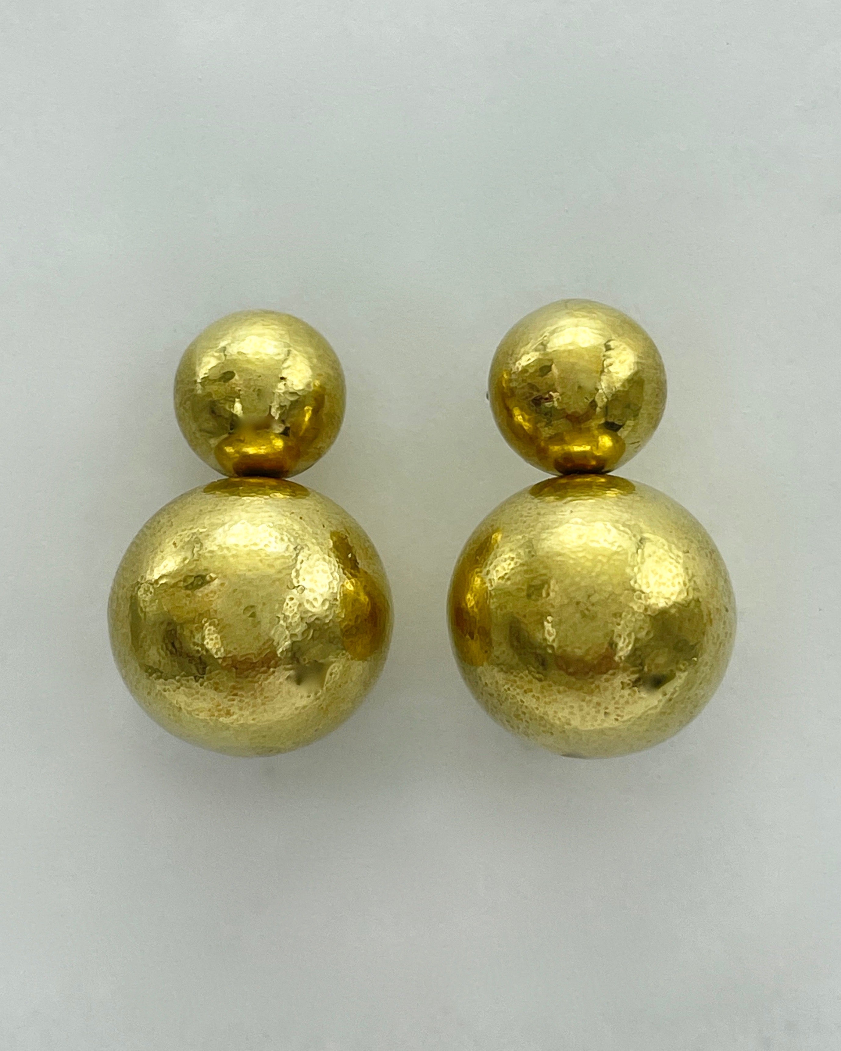 Vaubel Designs Ball Drop on Ball Top Clip Earrings – MOTTO Harvard Square
