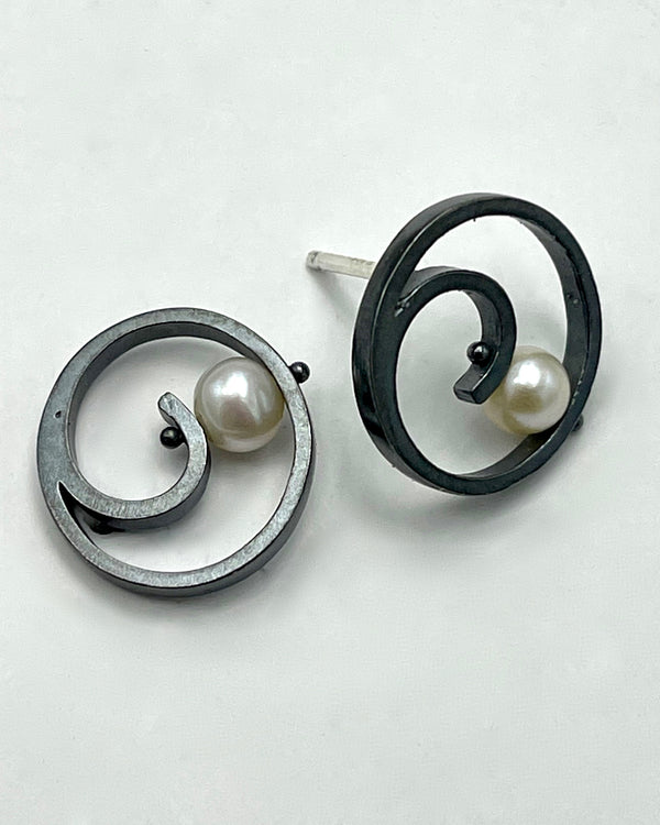 Ashka Dymel Small Spiral Earrings